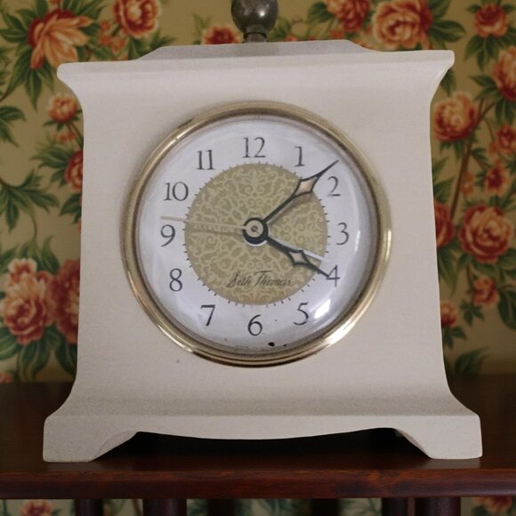 Vintage Seth Thomas Electric Alarm Clock – Mid-Century White Mantel Style – Work - Picture 1 of 5
